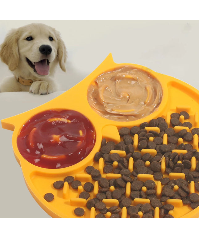 Slow Feeding Mat for Dogs & Cats, Slow Feeder Licking Pad with Non-Slip Design, Feeder Mat for Yogurt or Pea Nut Butter, Pet Food Mat with Suction Cup for Bathing, Grooming,And Nail Trimming